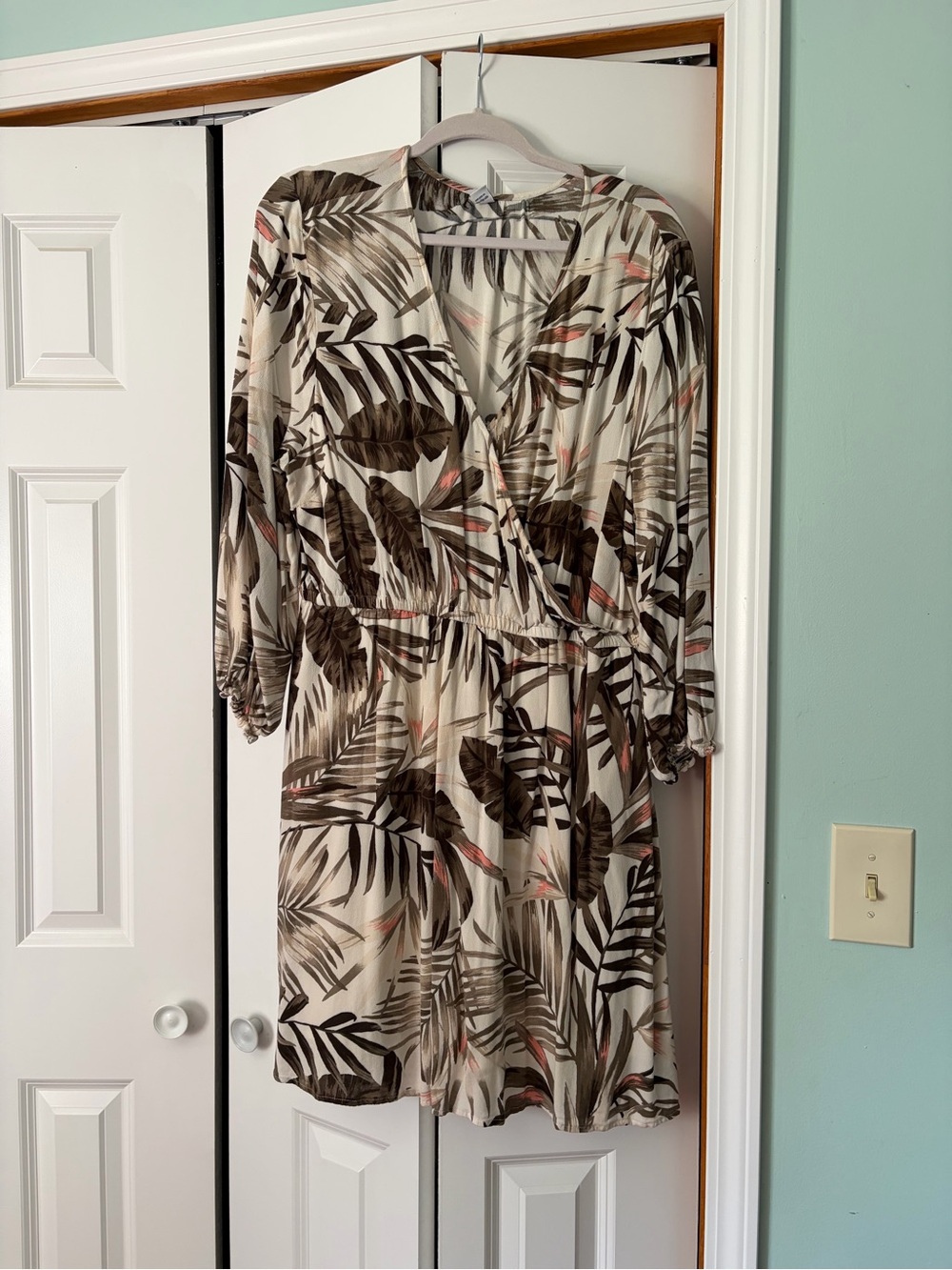 Neutral Leaf-Print Wrap Dress - Beige/Taupe